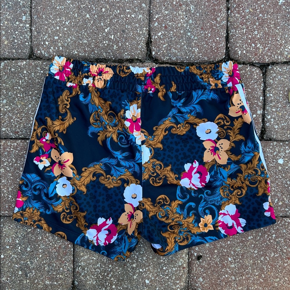 NWOT - ADIDAS X HER STUDIO LONDON Floral Athletic Shorts - Picture 9 of 9